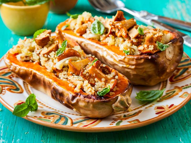 Gefüllter Butternut-Kürbis
