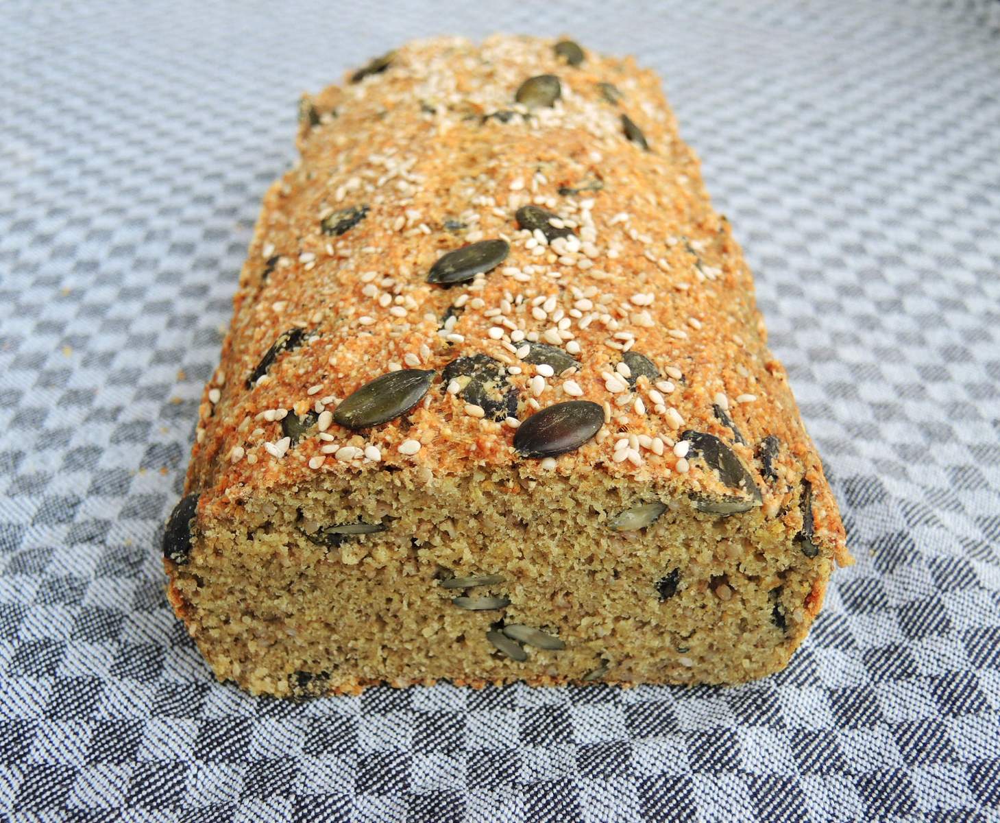 Linsenmehl-Teffmehl-Brot Bild