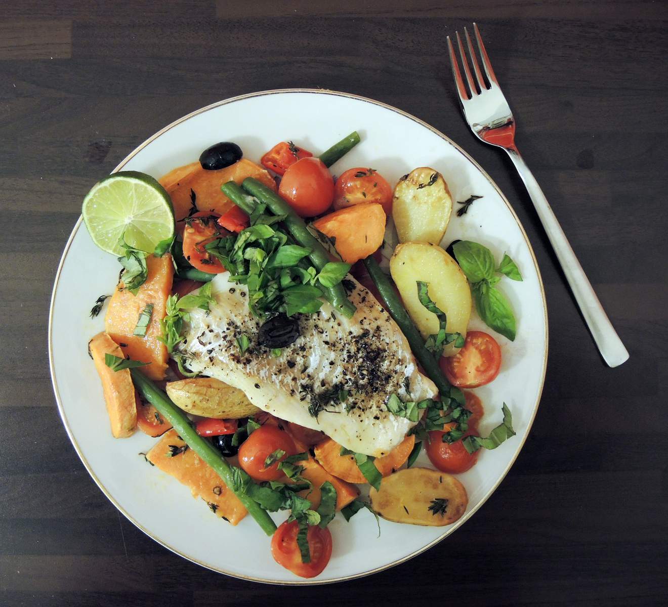 Kabeljau mediterran mit Kräutern Bild