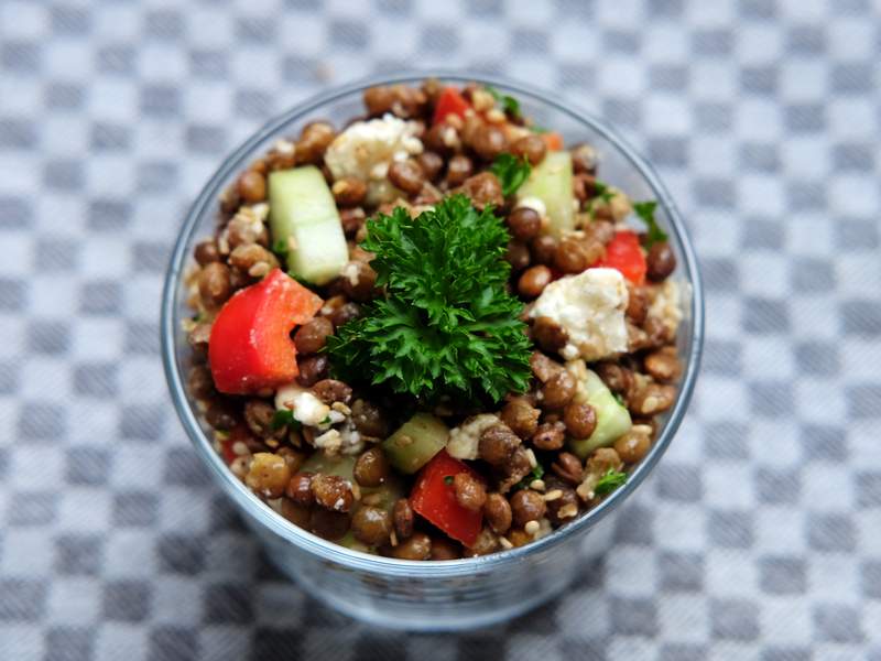 Linsensalat mit Feta & Paprika