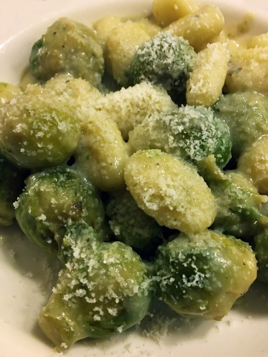 Gnocchi mit Rosenkohl in Weißweinsoße Bild