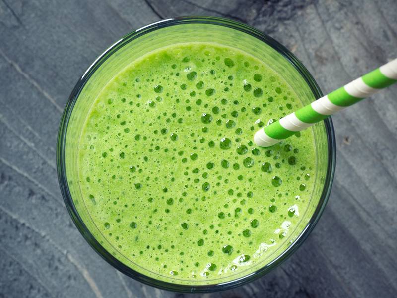 Apfel-Löwenzahn-Smoothie
