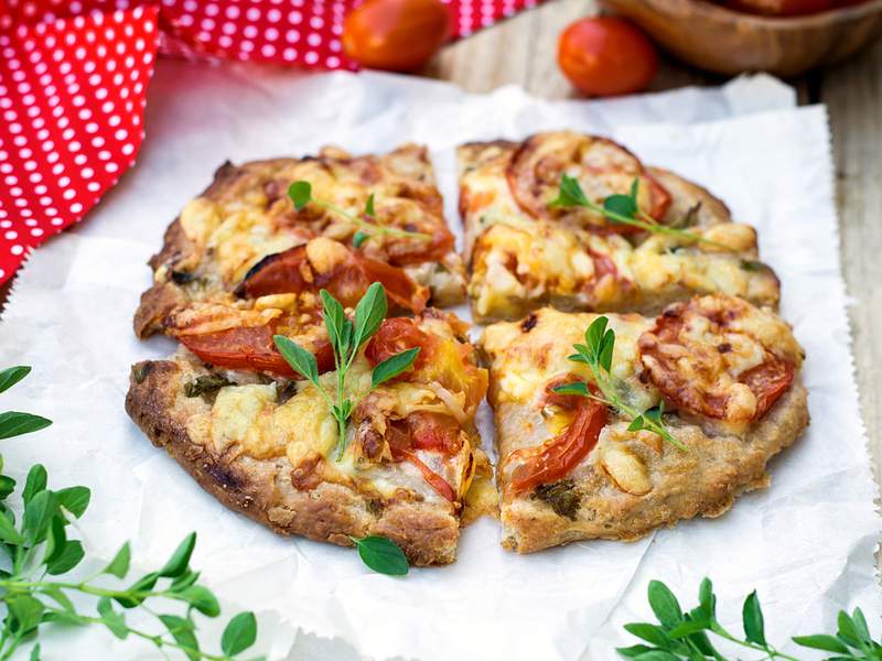 Vollkornpizza mit Gemüse