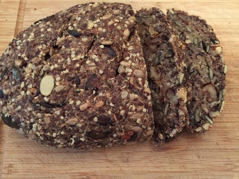 Veganes Saaten-Brot ohne Kohlenhydrate