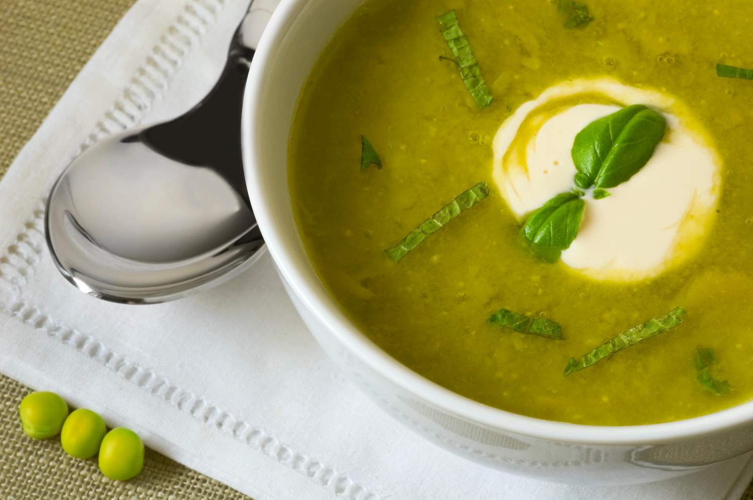 Vegane Erbsensuppe mit Kokosmilch Bild