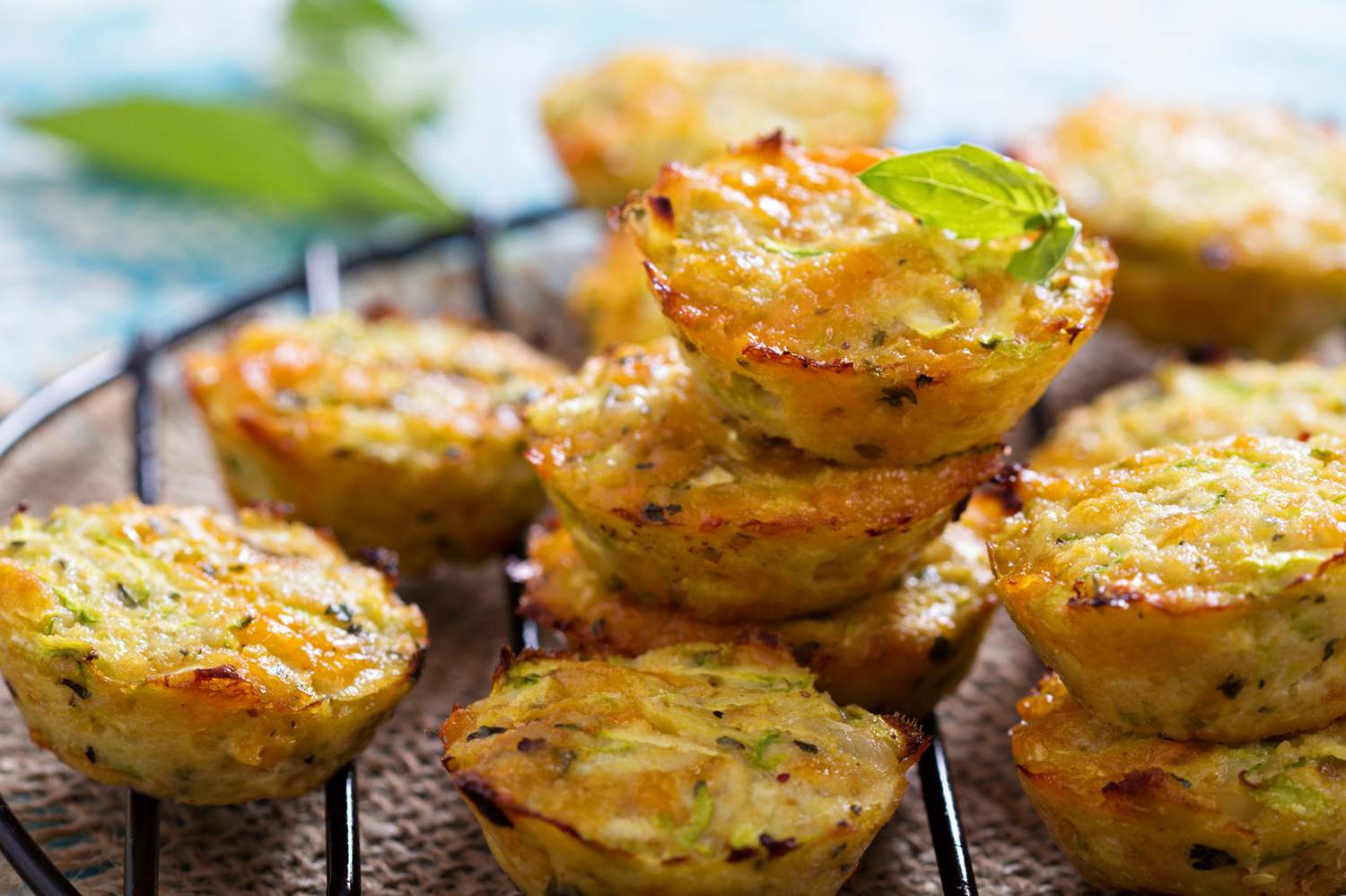 Zucchini-Feta-Muffins (low carb) Bild