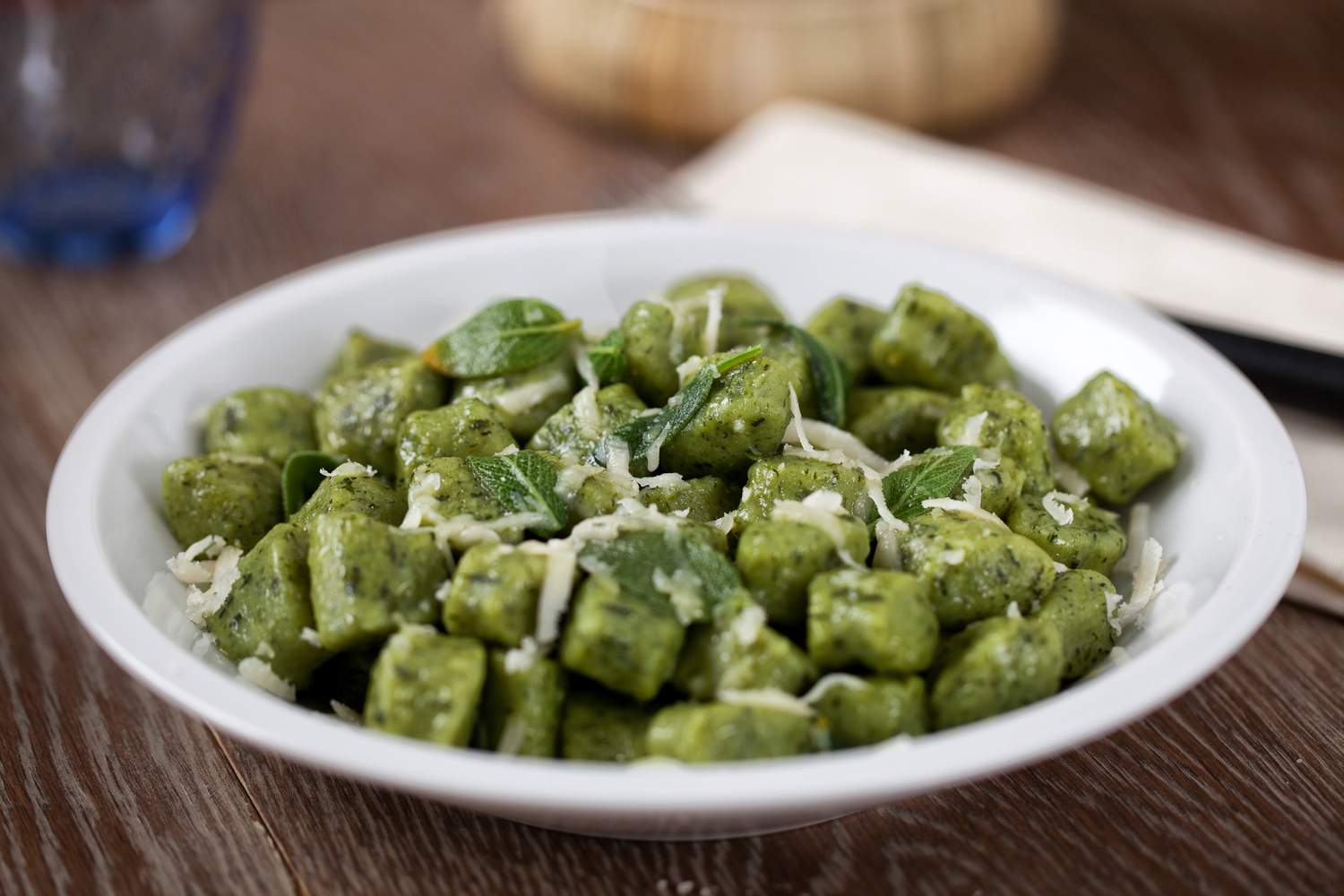 Dinkel-Mangold-Gnocchi mit Käse Bild