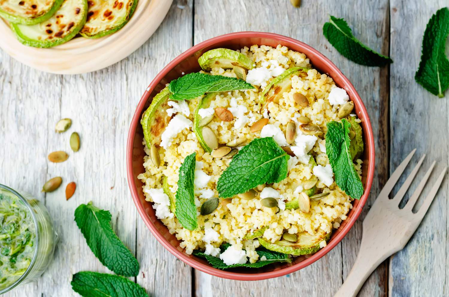 Hirsesalat mit gegrillten Zucchini Bild