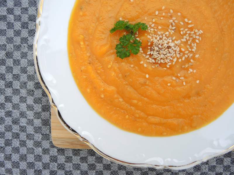 Möhrensuppe mit Kartoffeln