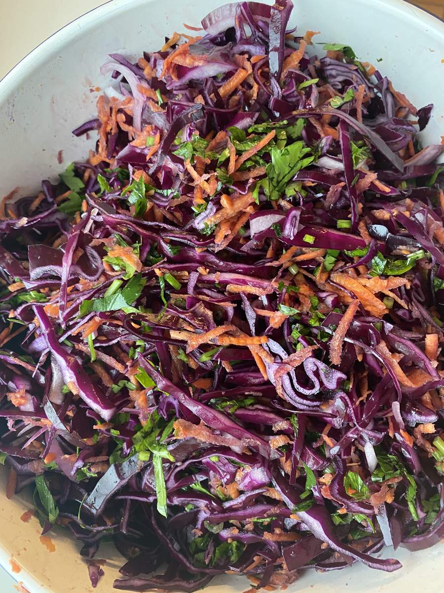 Rotkohlsalat Bild