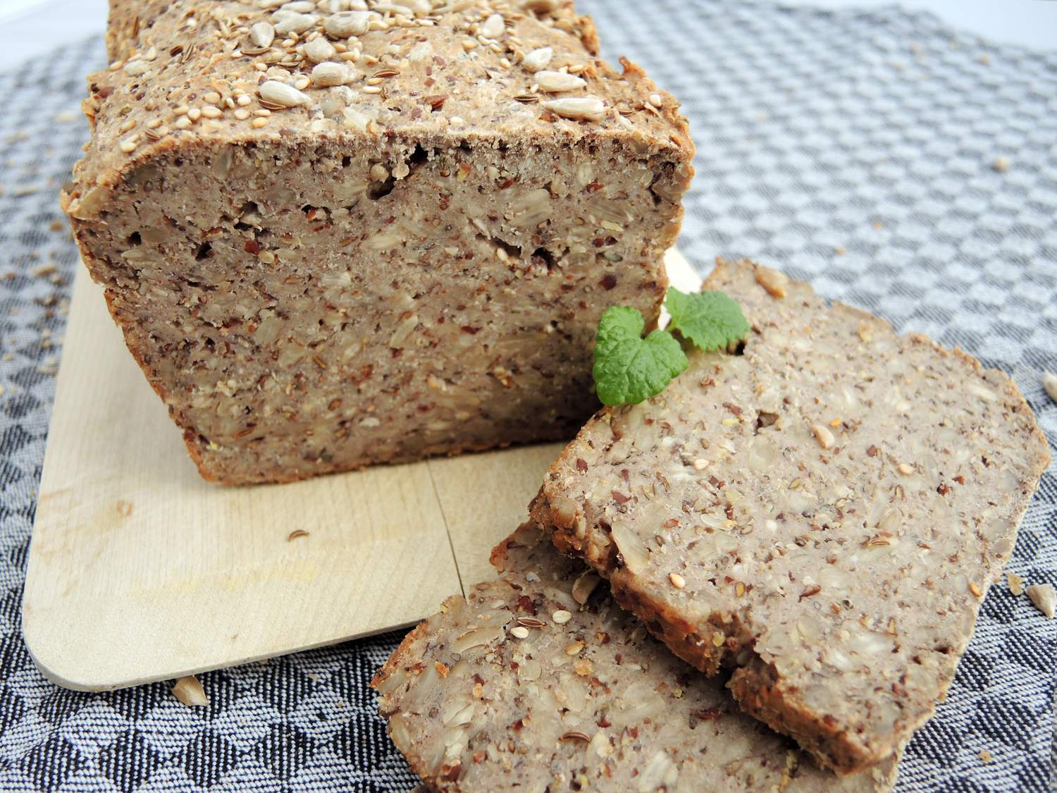 Glutenfreies Buchweizenbrot mit Chia Bild