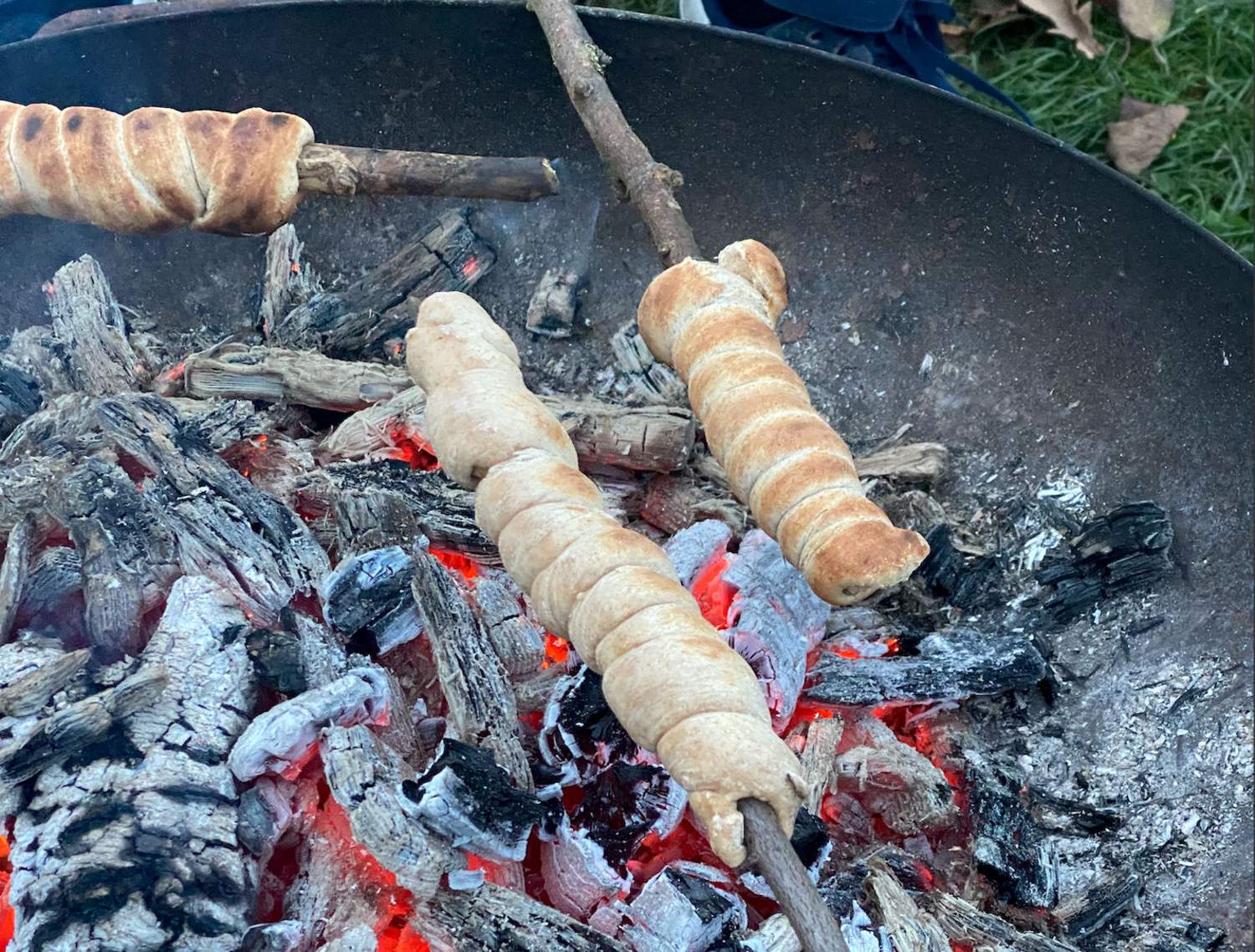 Stockbrot ohne Hefe Bild