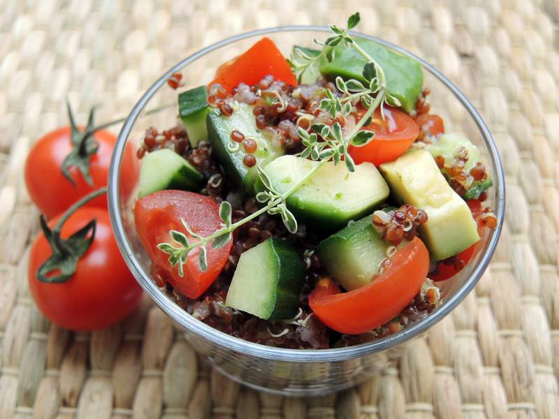 Quinoa-Avocado-Salat