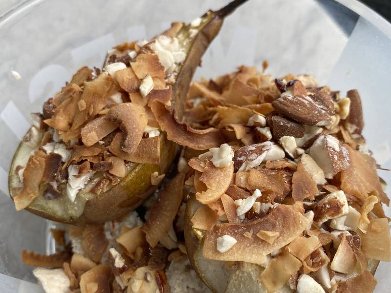 Birnen-Quinoa-Porridge mit Kokos