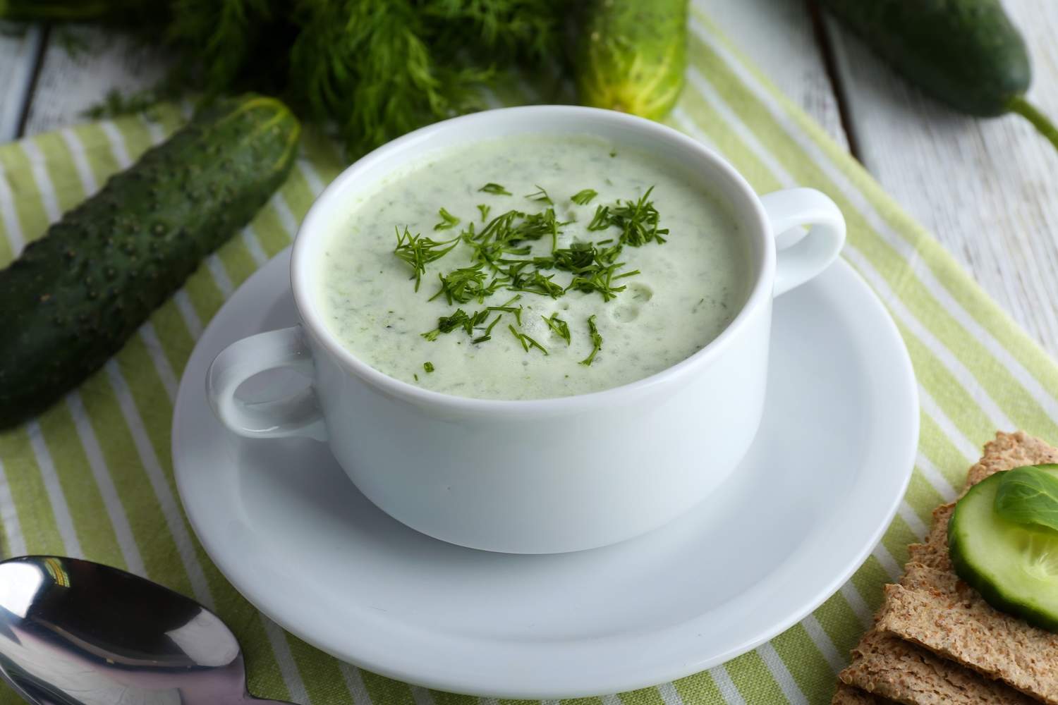 Vegane Gurken Dill Suppe Bild