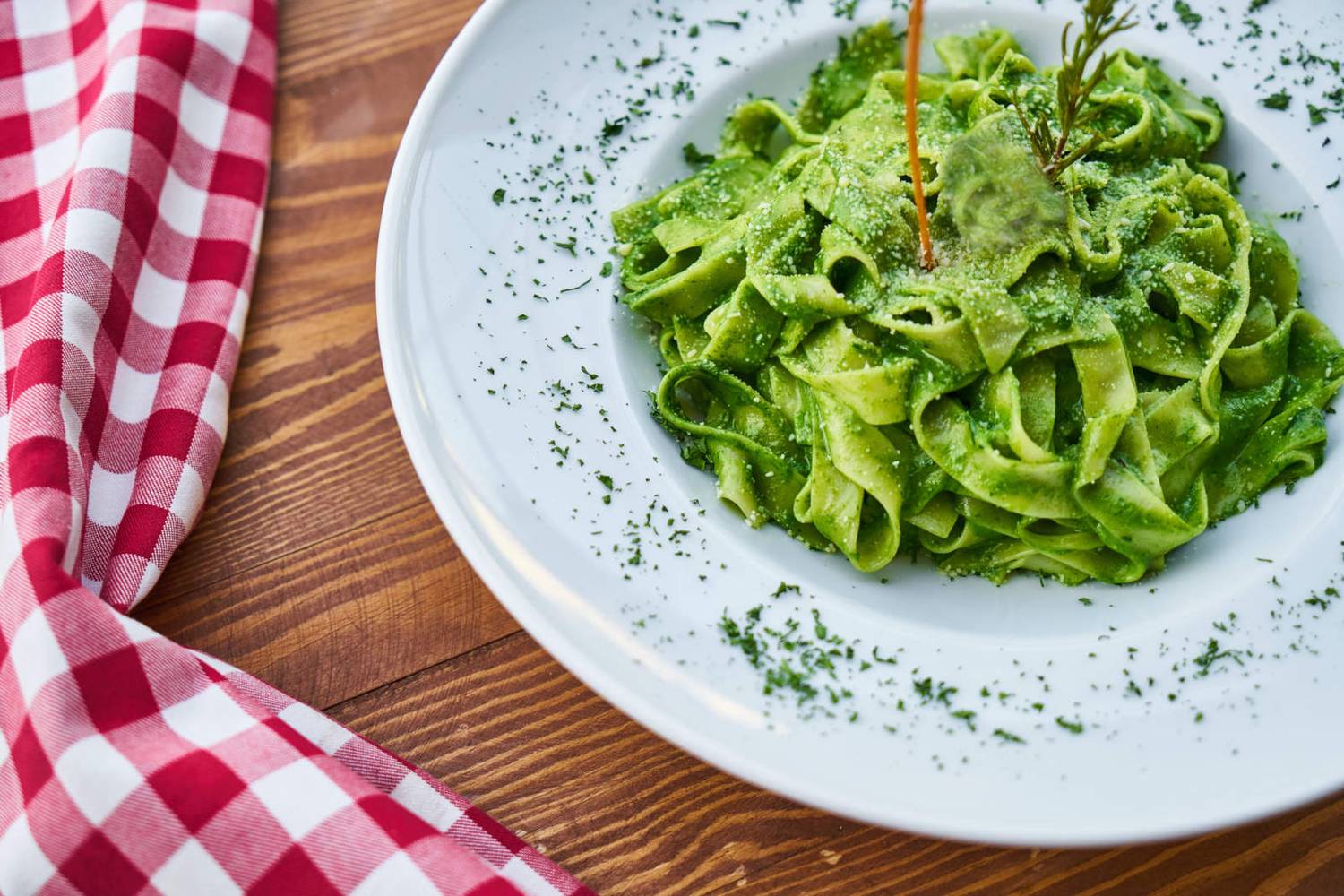 Histaminarme Nudeln mit Basilikum-Spirulina-Pesto Bild