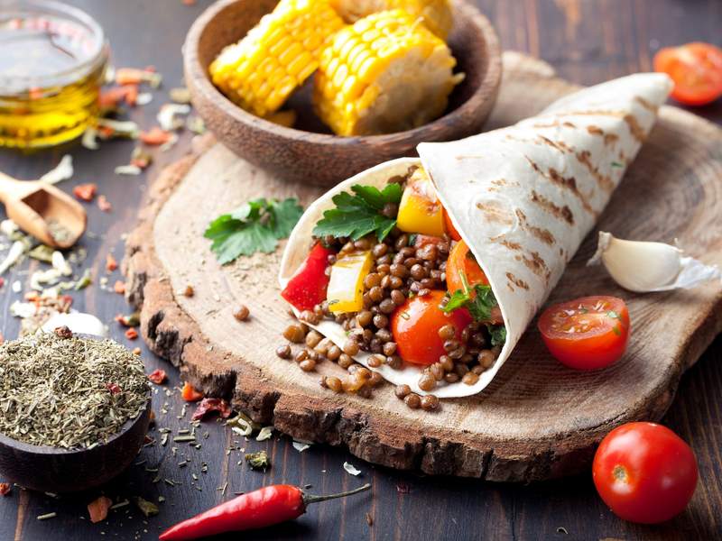 Tortilla Wraps mit Linsen und Gemüse
