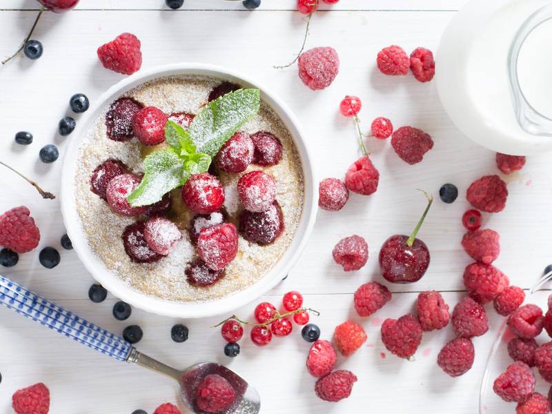 Haferflocken-Frühstück mit Beeren