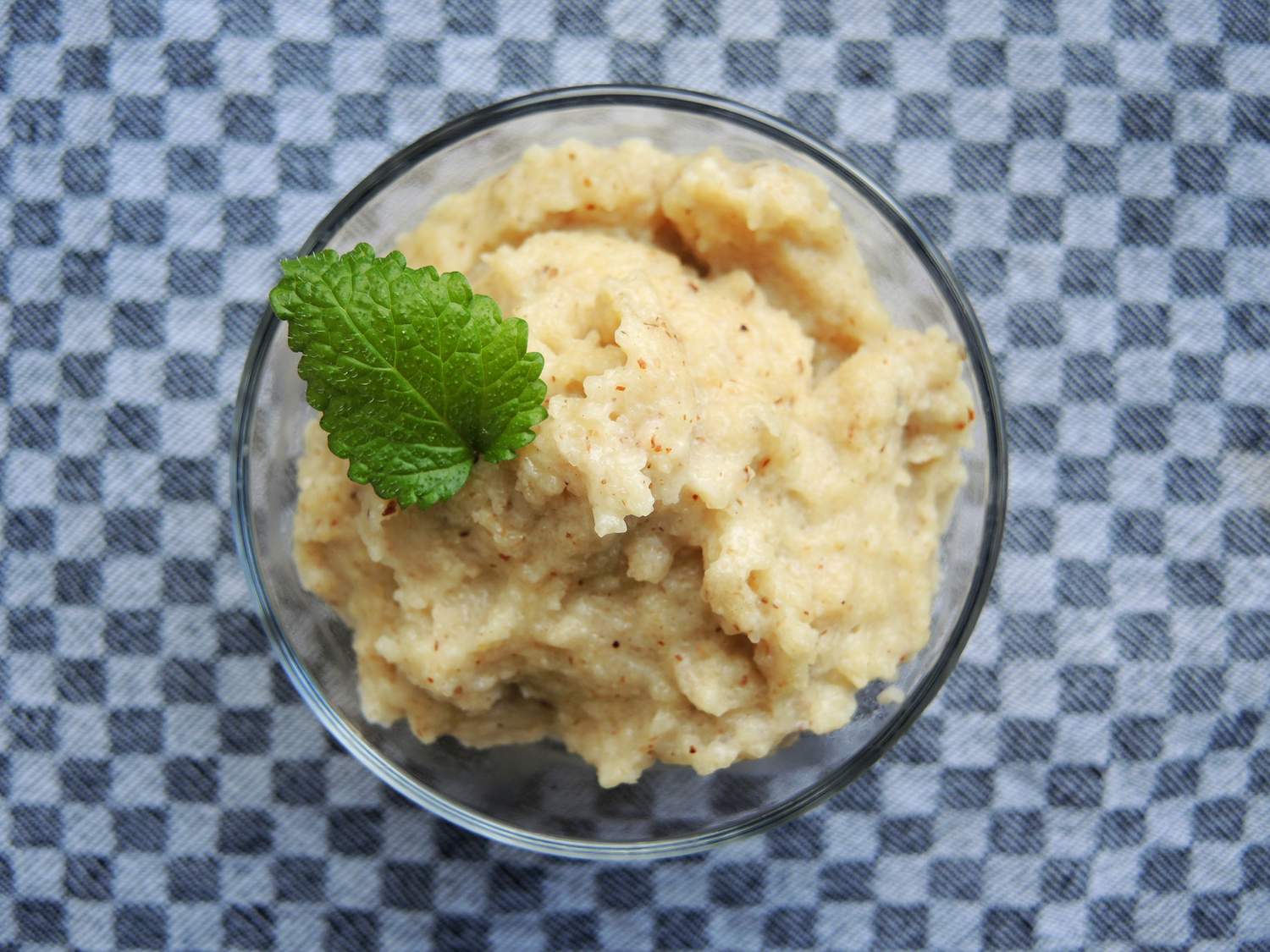 Griesbrei kochen - vegan mit Dinkelgries und Mandeln Bild