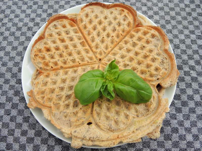 Herzhafte Buchweizenwaffeln - glutenfrei & vegan
