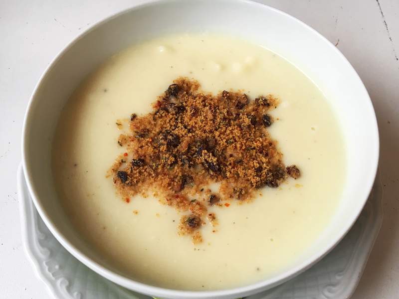 Blumenkohlsuppe mit Kartoffeln