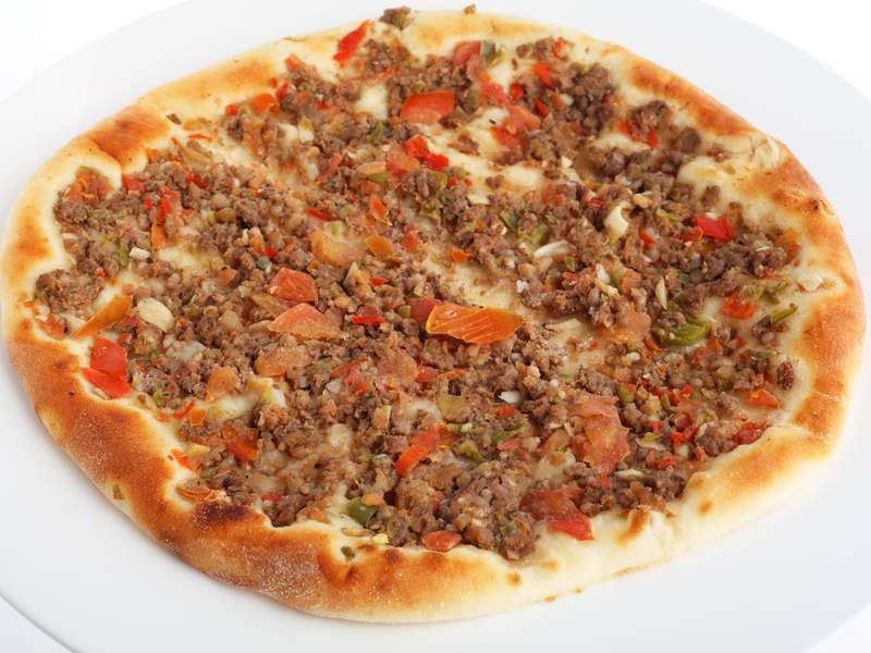 Pizza mit Hackfleisch