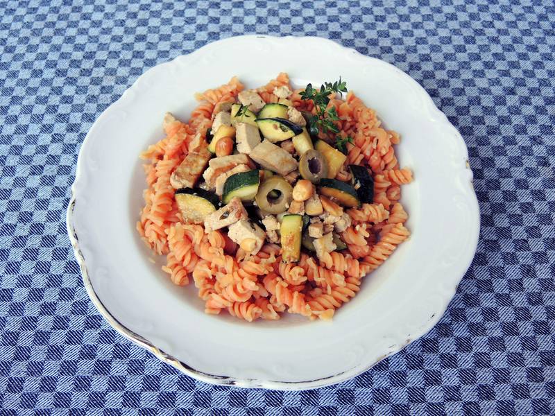 Linsennudeln mediterran