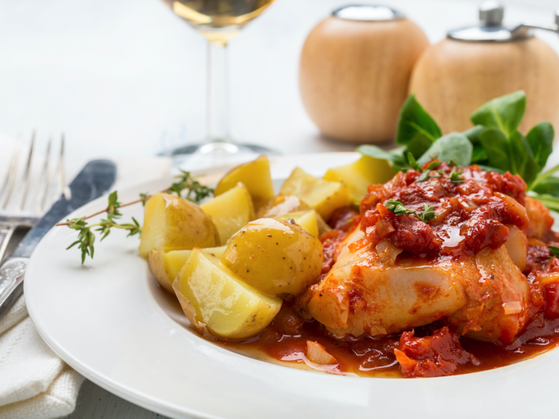 Backofen Kabeljau in Tomaten-Thymian-Sauce 