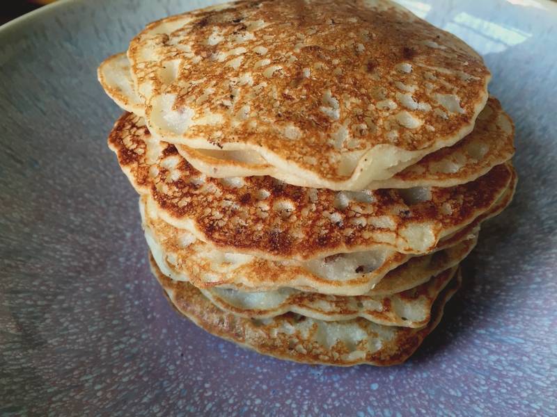 Vegane, glutenfreie Bananenpancakes