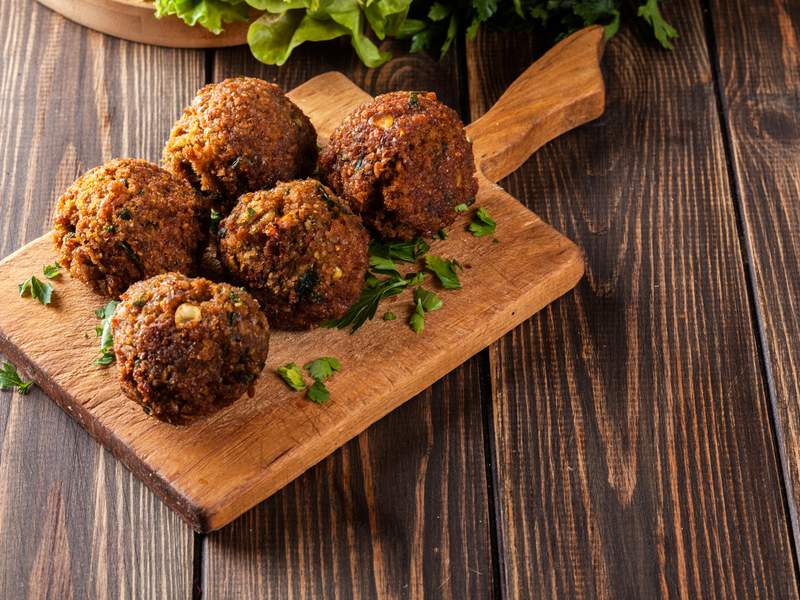 Falafel aus Kichererbsenmehl