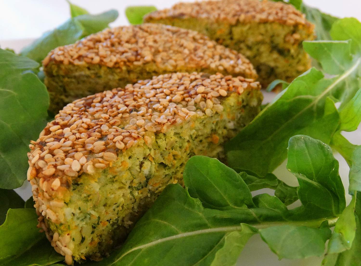 Würzige Rucola-Burger Bild