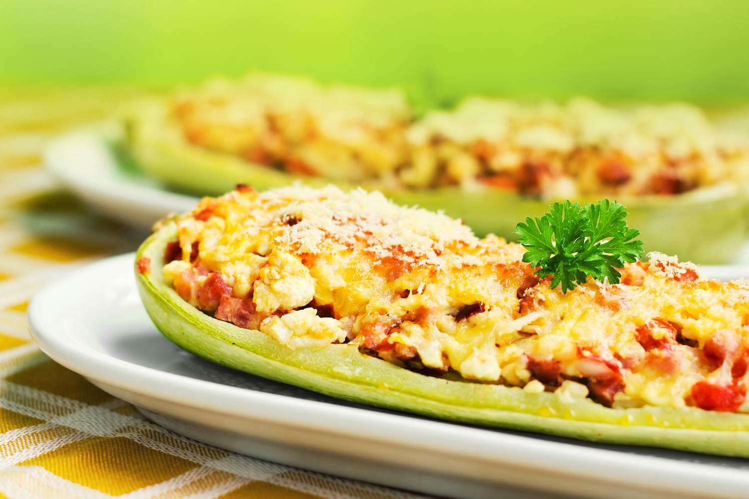 Gefüllte Bio-Zucchini mit Hirse Bild